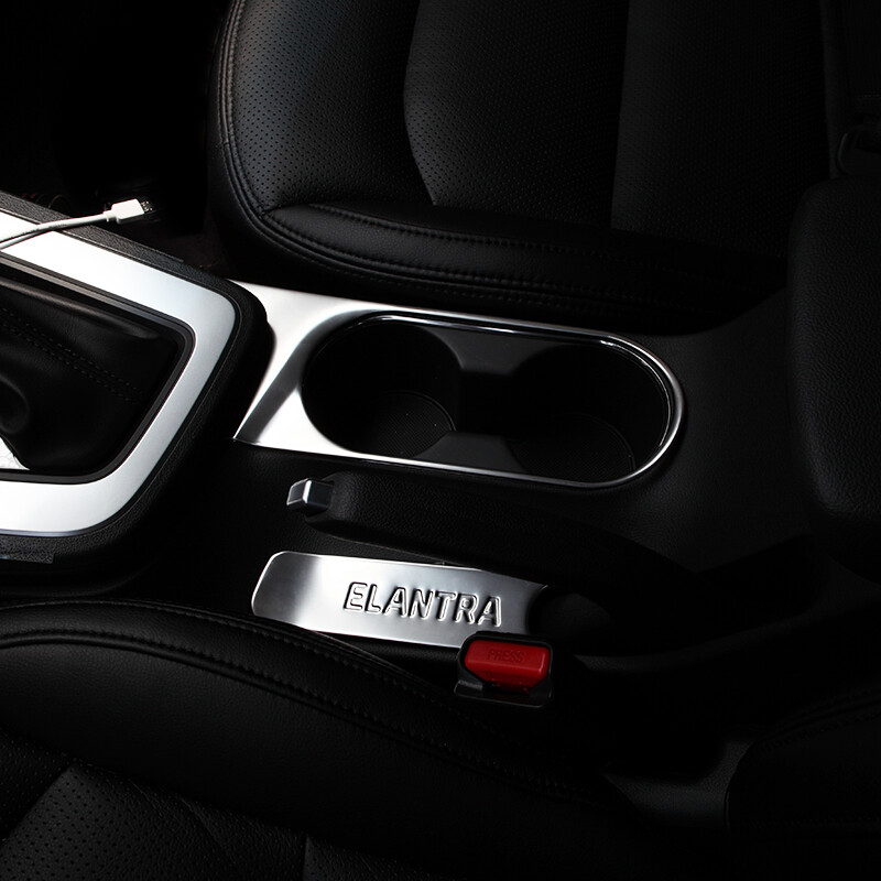 北京現(xiàn)代領(lǐng)動(dòng)裝飾內(nèi)飾中控保護(hù)貼 2016款領(lǐng)動(dòng)改裝專用排擋水杯保護(hù)膜 領(lǐng)動(dòng)水杯裝飾